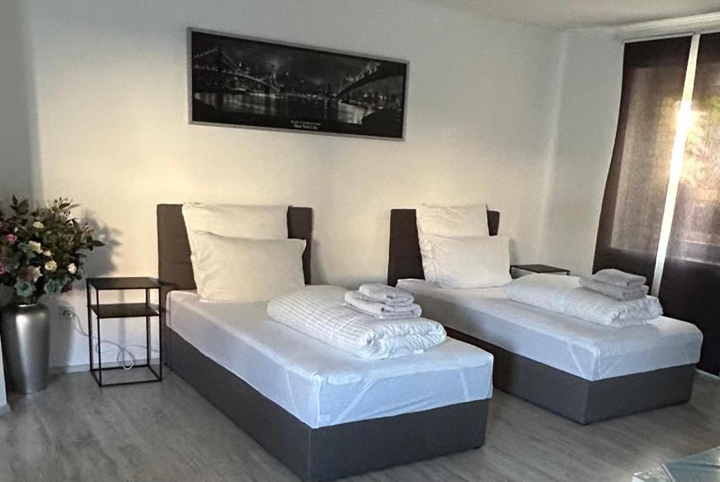 Kassel Lohfelden Neubau Schmidt Apartment ภายนอก รูปภาพ